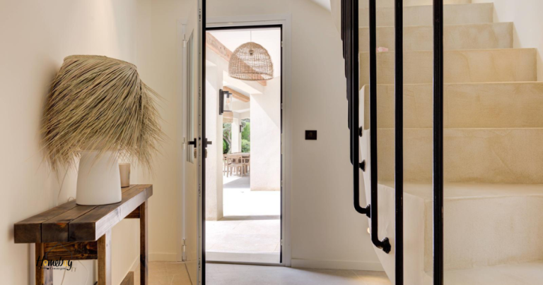 entree design de la villa sur mougins 1 768x404