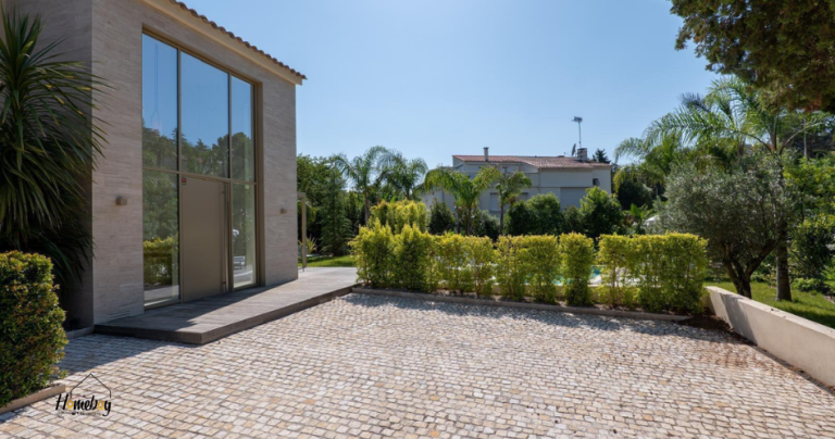 exterieur de la villa centre de cannes 768x404
