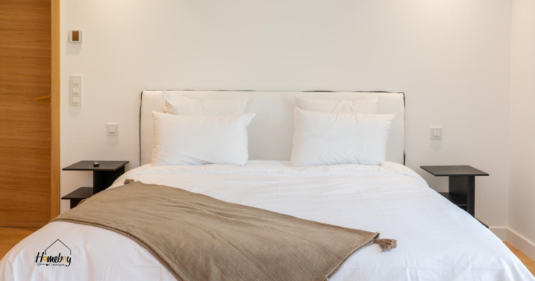literie tout confort dans la villa a la location sur cannes 768x404