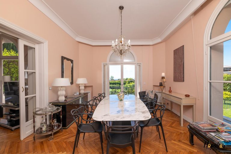 salle a manger villa a louer cannes  768x512