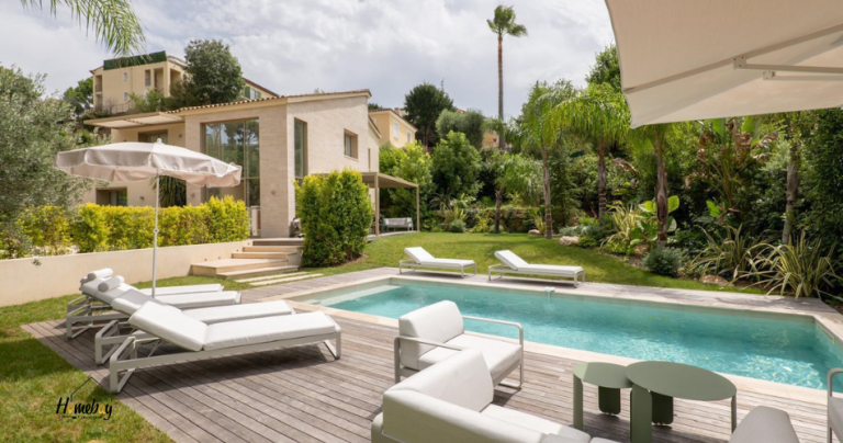 vue ensemble exterieur villa en location cannes 768x404